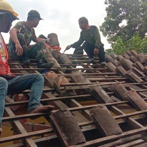 Semangat Pantang Menyerah, Satgas TMMD Reguler Ke-125 Kodim 0735/Surakarta Terus Garap Sasaran Fisik RTLH