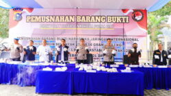 Komitmen Berantas Narkoba, Polda Riau Musnahkan Barang Bukti dari 7 Kasus Besar